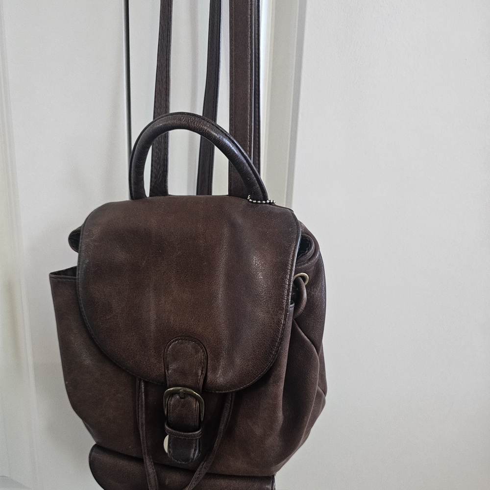 Elegant Brown Leather Backpack